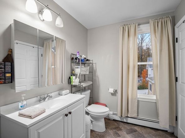 35 Cedar St 6, Gardner MA 01440