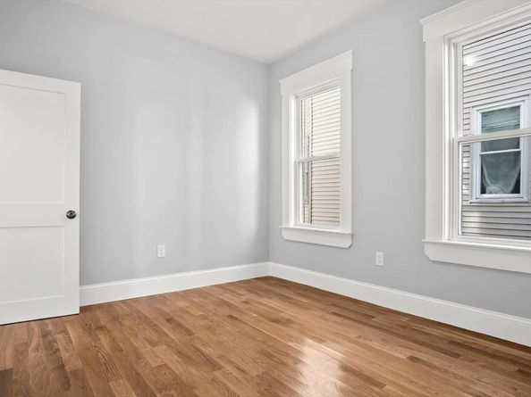 10 Sutton St, Boston MA 02126