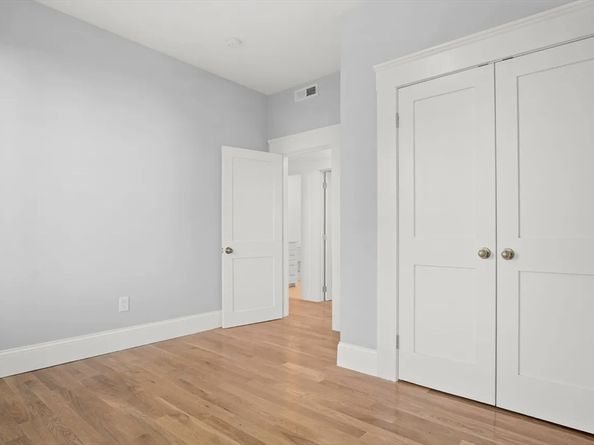 10 Sutton St, Boston MA 02126