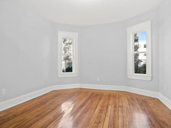 10 Sutton St, Boston MA 02126