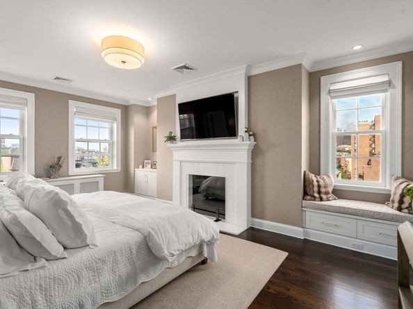 65 Commonwealth Ave 8B, Boston MA 02116
