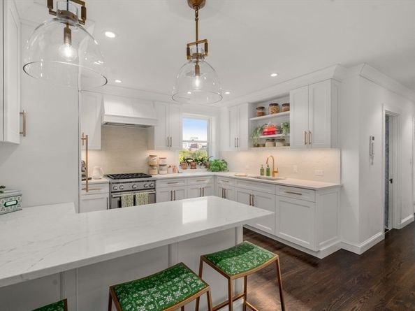 65 Commonwealth Ave 8B, Boston MA 02116