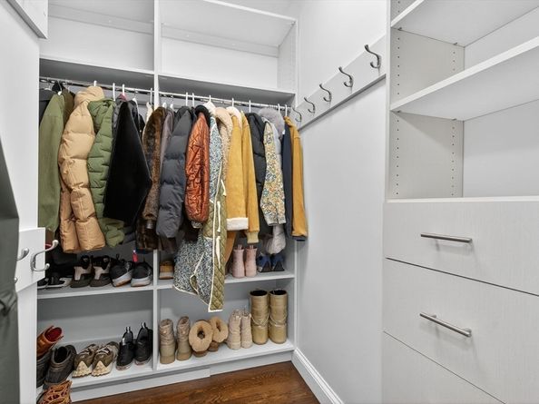 65 Commonwealth Ave 8B, Boston MA 02116