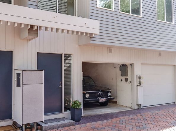 2 Ellery Square, Cambridge MA 02138