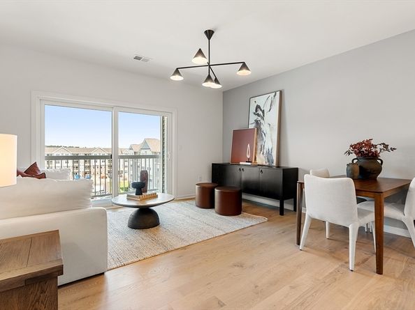30 Coppersmith Way 204, Canton MA 02021