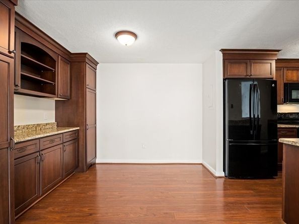 26 Williamsburg Ct 22, Shrewsbury MA 01545