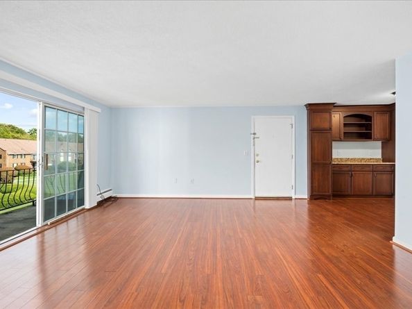 26 Williamsburg Ct 22, Shrewsbury MA 01545