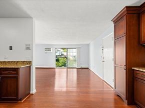 26 Williamsburg Ct 22, Shrewsbury MA 01545