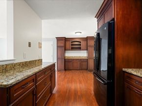 26 Williamsburg Ct 22, Shrewsbury MA 01545