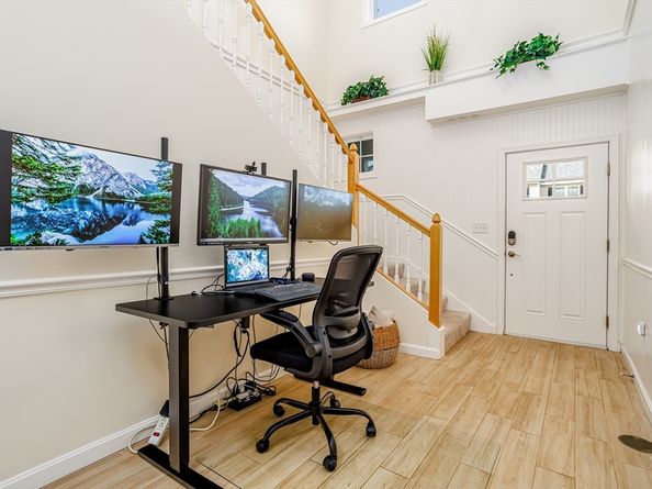 1221 Hazelwood Way 1221, Clinton MA 01510