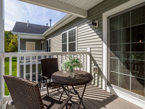 1221 Hazelwood Way 1221, Clinton MA 01510
