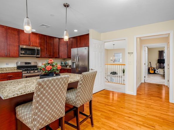 1221 Hazelwood Way 1221, Clinton MA 01510
