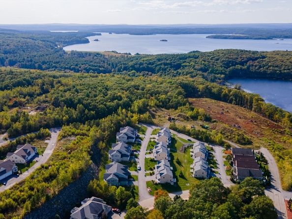 1221 Hazelwood Way 1221, Clinton MA 01510