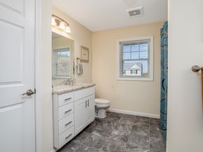 1221 Hazelwood Way 1221, Clinton MA 01510