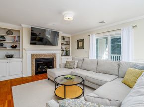 1221 Hazelwood Way 1221, Clinton MA 01510