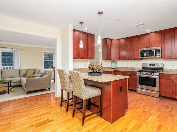 1221 Hazelwood Way 1221, Clinton MA 01510