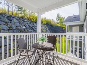 1221 Hazelwood Way 1221, Clinton MA 01510
