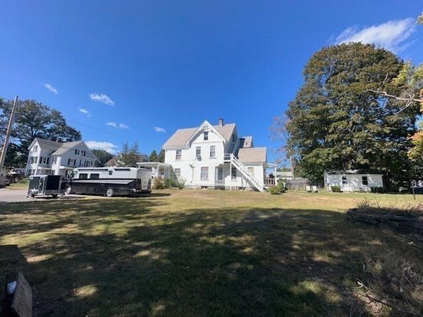 55 Cottage St, Hudson MA 01749