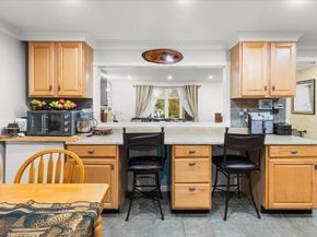 61 Chapel St, Pembroke MA 02359