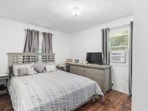 61 Chapel St, Pembroke MA 02359