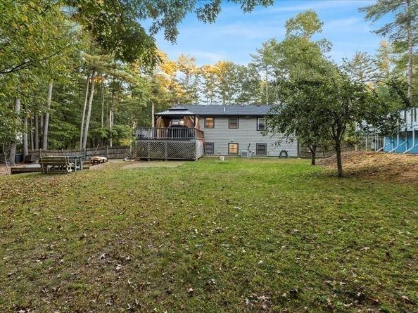 61 Chapel St, Pembroke MA 02359