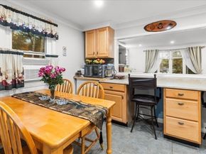 61 Chapel St, Pembroke MA 02359