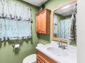 61 Chapel St, Pembroke MA 02359