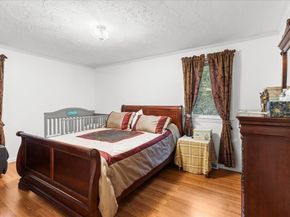 61 Chapel St, Pembroke MA 02359