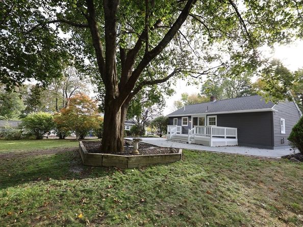 7 Highland St, Milford MA 01757