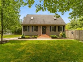 19 Station St, Wareham MA 02571