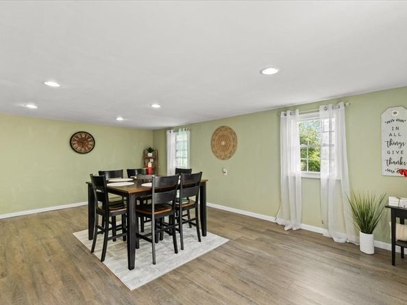19 Station St, Wareham MA 02571