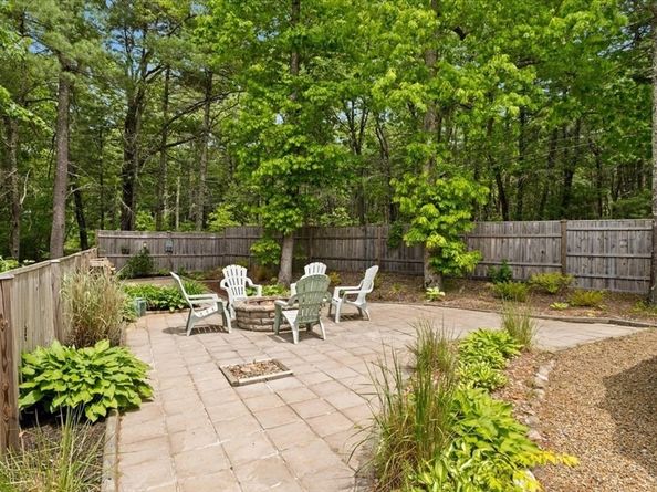 19 Station St, Wareham MA 02571