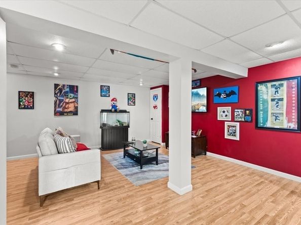 19 Station St, Wareham MA 02571