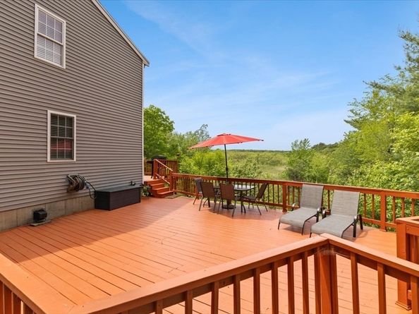 19 Station St, Wareham MA 02571
