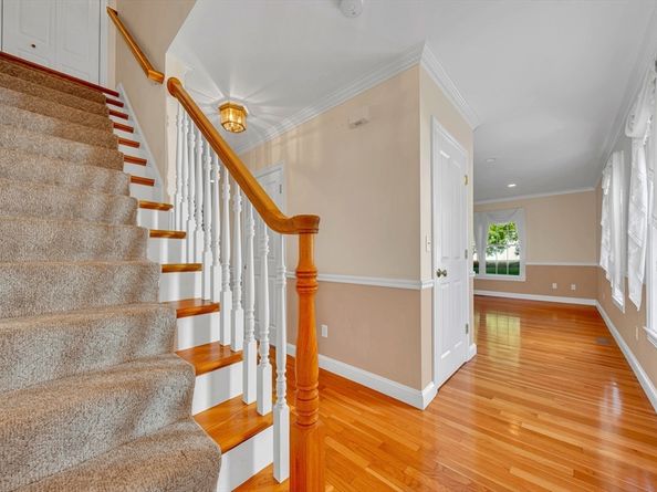 8 Turtlebrook Way, Medfield MA 02052