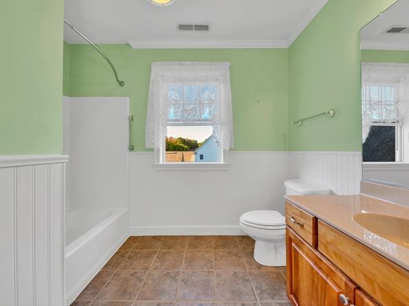 8 Turtlebrook Way, Medfield MA 02052