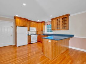 8 Turtlebrook Way, Medfield MA 02052