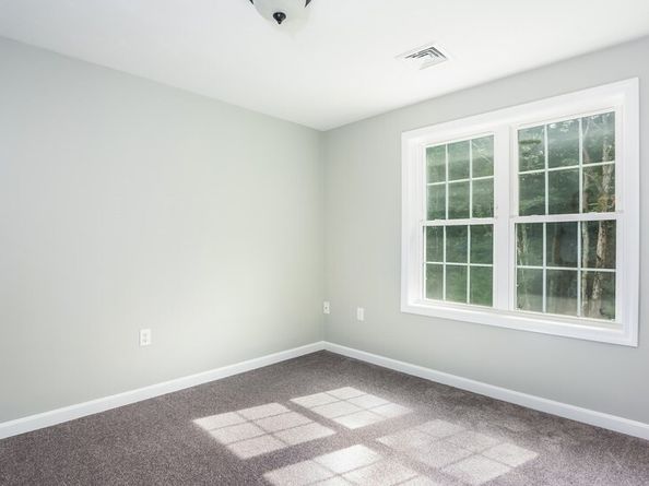 49 Bumble Bee Dr, Plymouth MA 02360