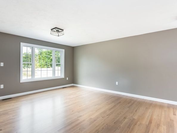 49 Bumble Bee Dr, Plymouth MA 02360