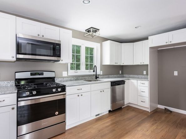 49 Bumble Bee Dr, Plymouth MA 02360