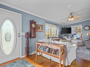252 Newbury 1, Peabody MA 01960