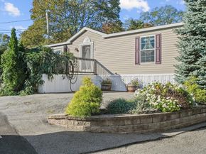 252 Newbury 1, Peabody MA 01960
