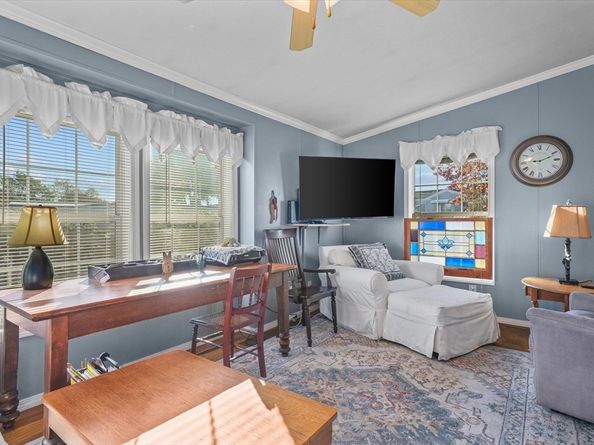 252 Newbury 1, Peabody MA 01960