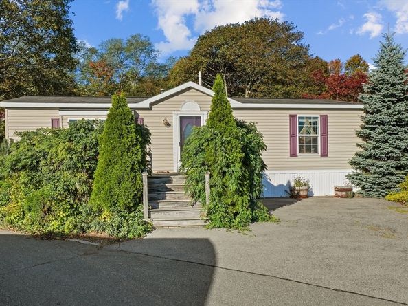 252 Newbury 1, Peabody MA 01960