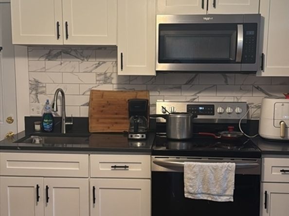 6 Rayner St, Blackstone MA 01504
