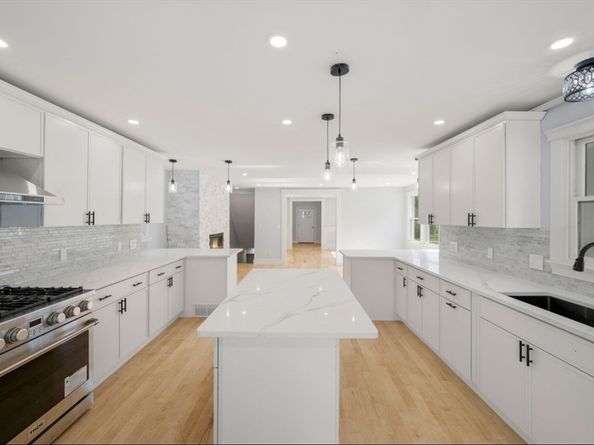 442 High Street, Dedham MA 02026