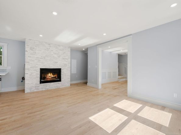 442 High Street, Dedham MA 02026