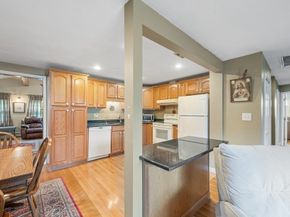 16 Woodcliff Rd, Holbrook MA 02343
