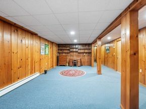 16 Woodcliff Rd, Holbrook MA 02343
