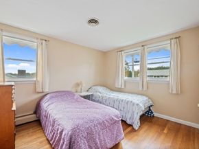 16 Woodcliff Rd, Holbrook MA 02343